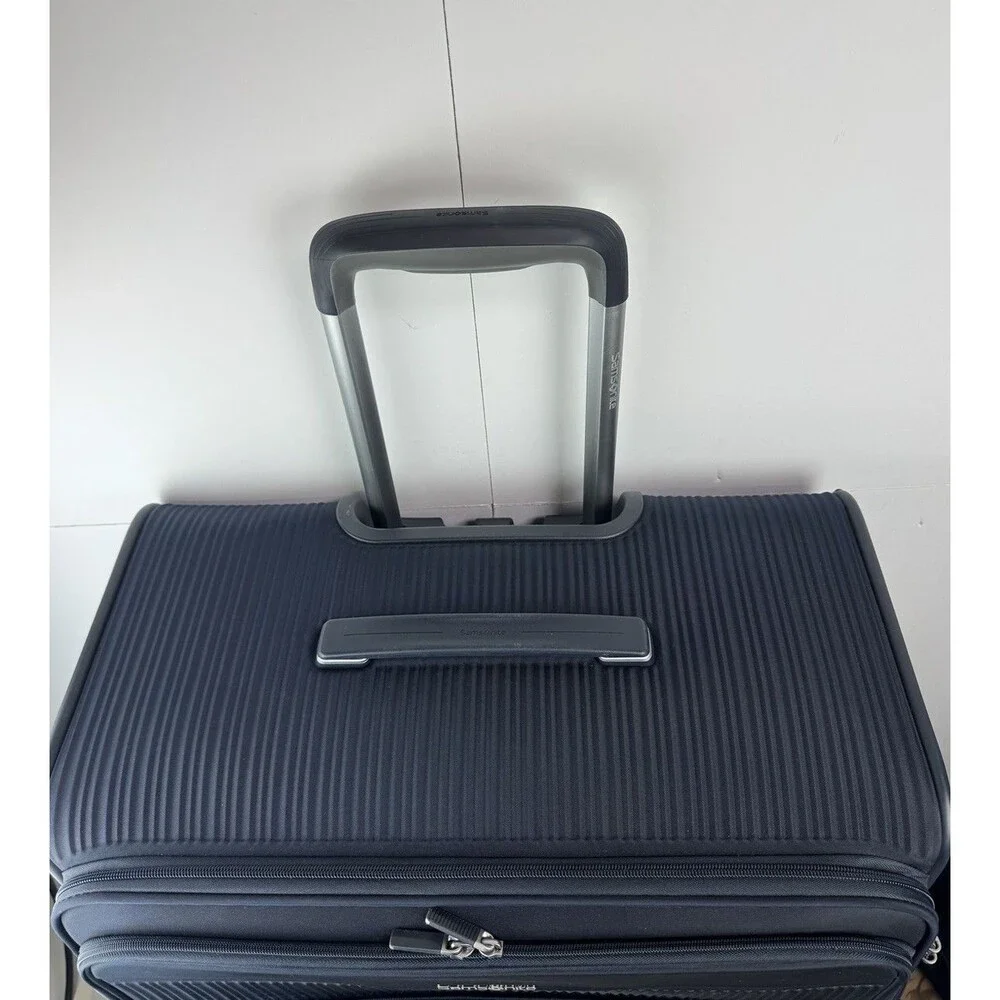 Samsonite Silhouette 18 Large Softside Spinner Suitcase Luggage